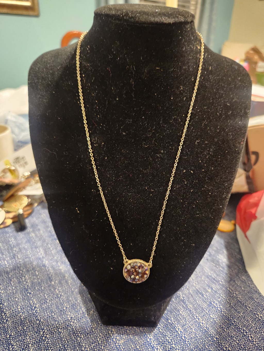 Bogo50gold-Tone Brown Cluster Pendant Necklace